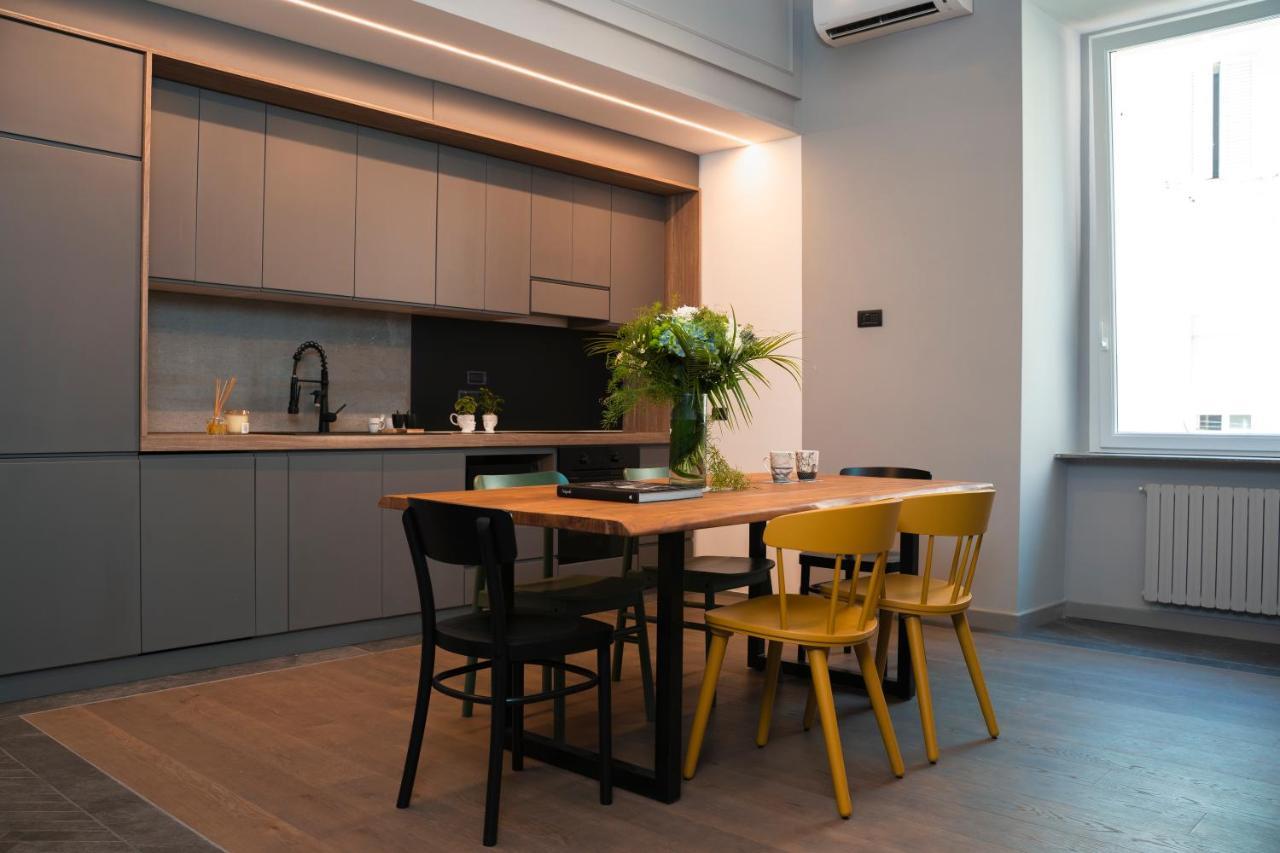 Hotel Rettifilo 311 à Naples Extérieur photo