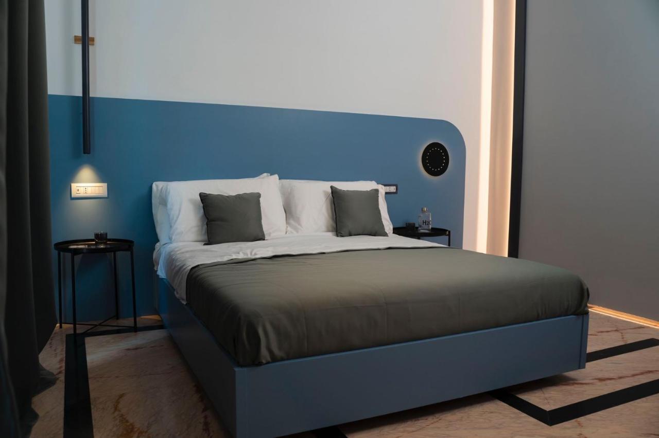 Hotel Rettifilo 311 à Naples Extérieur photo