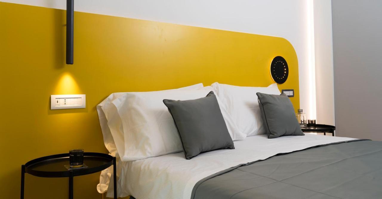 Hotel Rettifilo 311 à Naples Extérieur photo