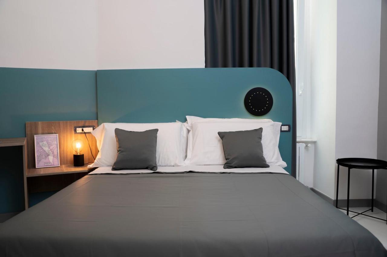 Hotel Rettifilo 311 à Naples Extérieur photo