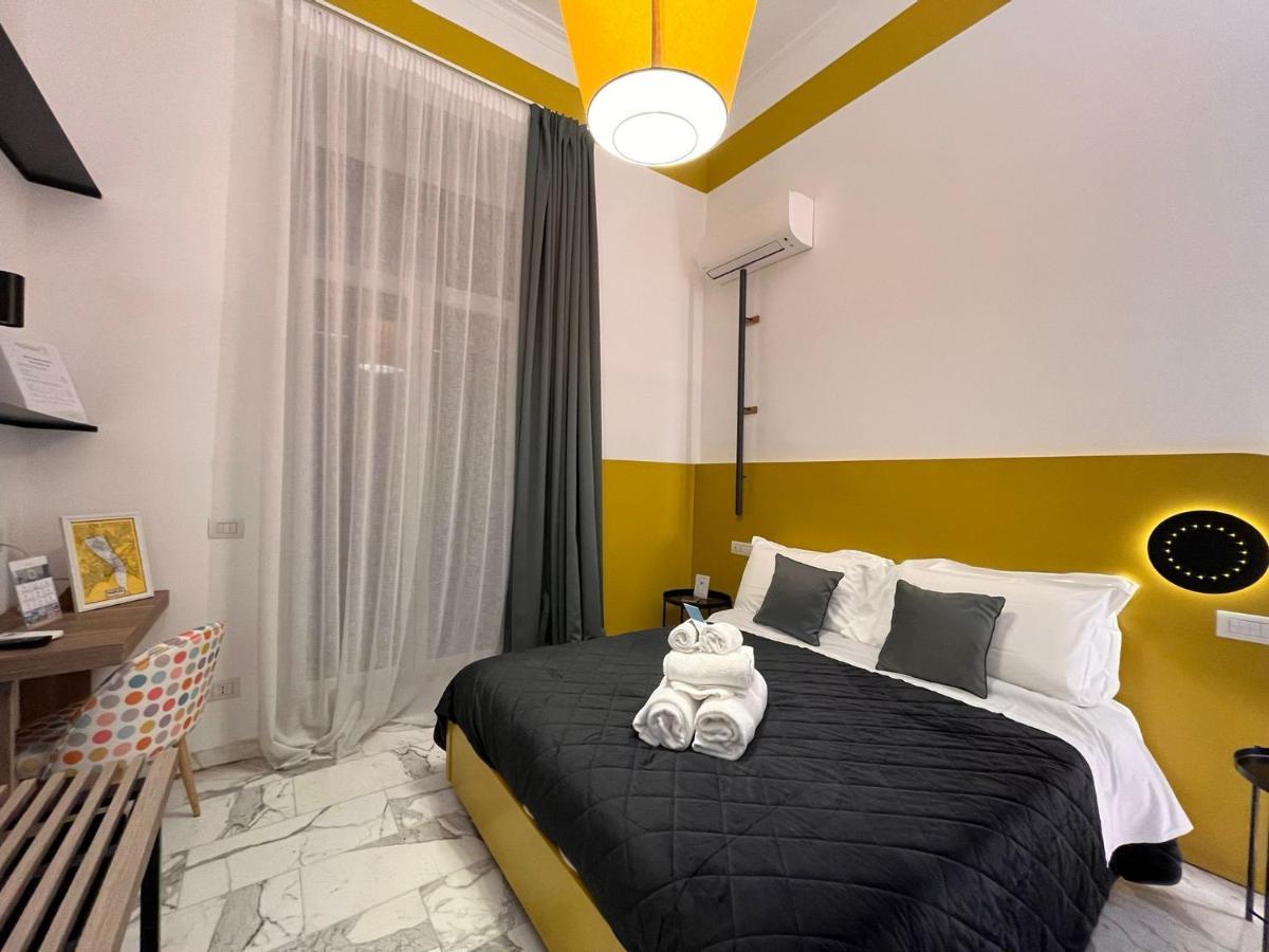 Hotel Rettifilo 311 à Naples Extérieur photo