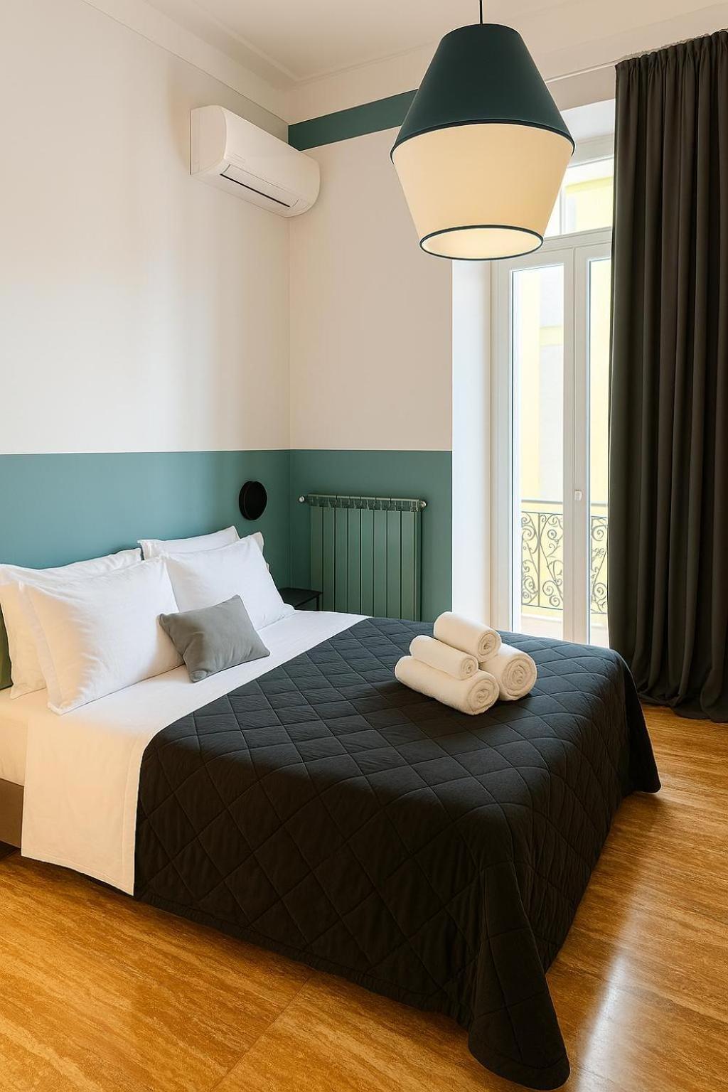 Hotel Rettifilo 311 à Naples Extérieur photo